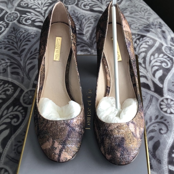 LOUISE ET CIE Jianna Stacked Heel Pump *NEW* - Picture 4 of 5